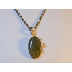 Vintage Silver Agate Pendant Necklace , 24 Inches